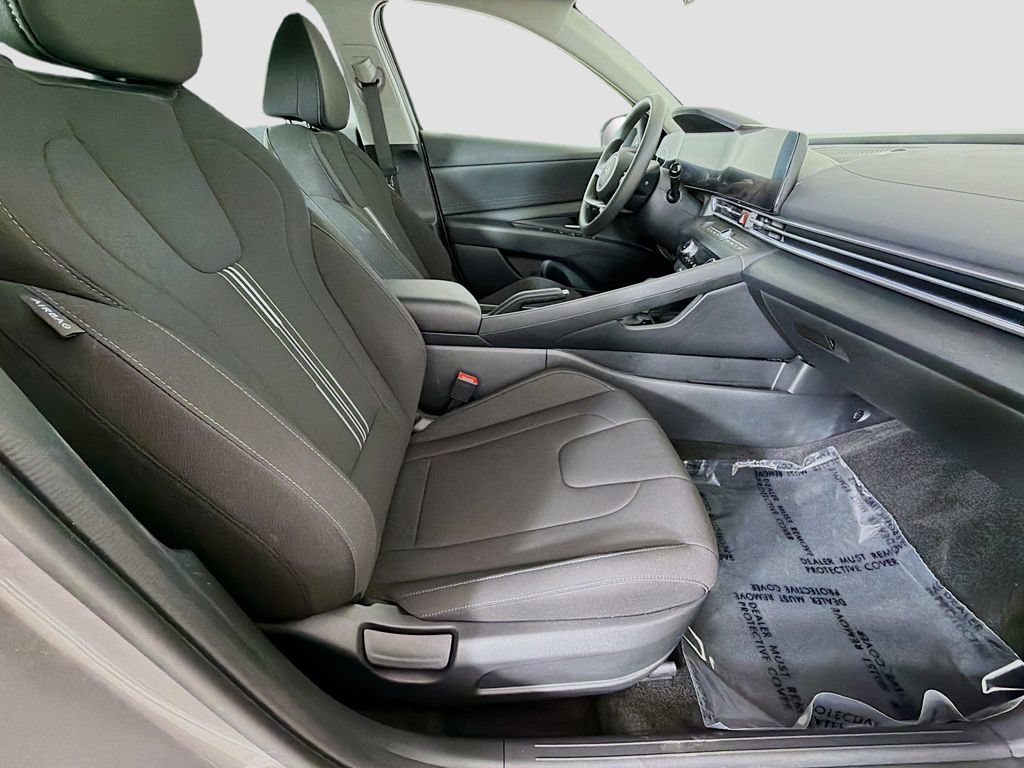 Used 2024 Hyundai Elantra SEL FWD image 22