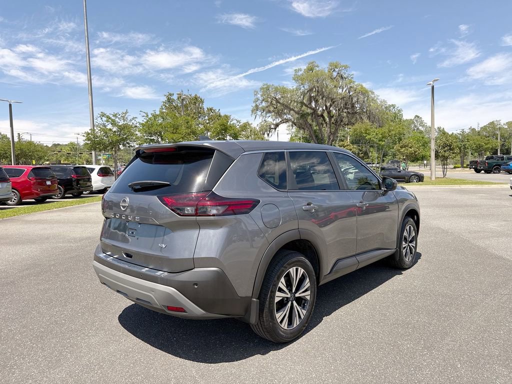 Used 2023 Nissan Rogue SV FWD image 3