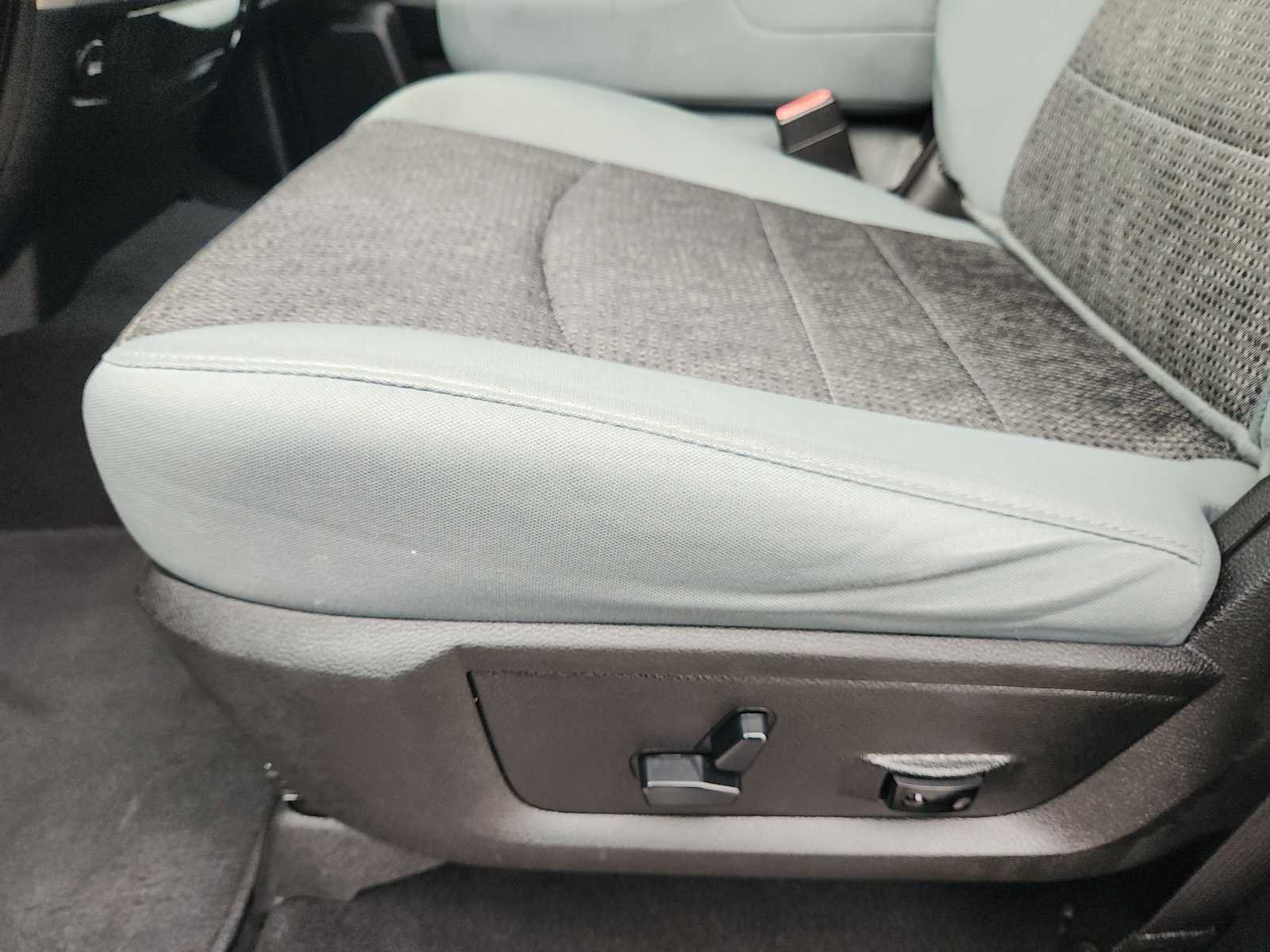 Used 2019 RAM 1500 Lone Star RWD image 26