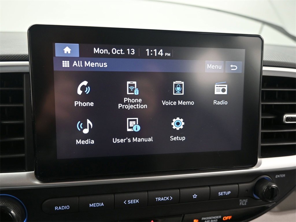 Used 2023 Hyundai Venue SEL image 21