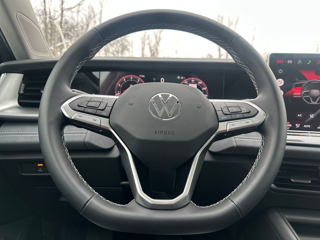 New 2026 Volkswagen Tiguan SE image 7