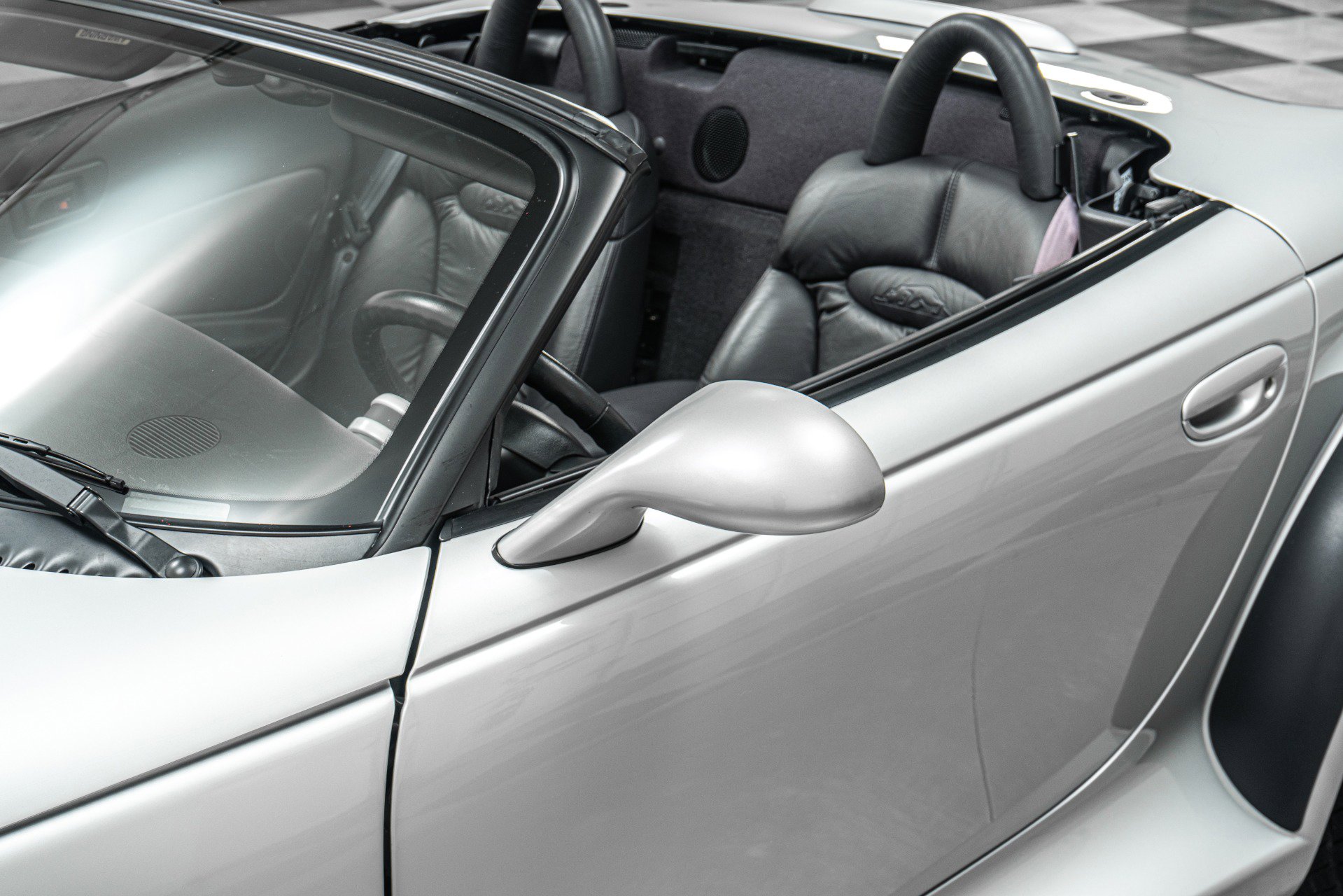 Used 2000 Plymouth Prowler image 35