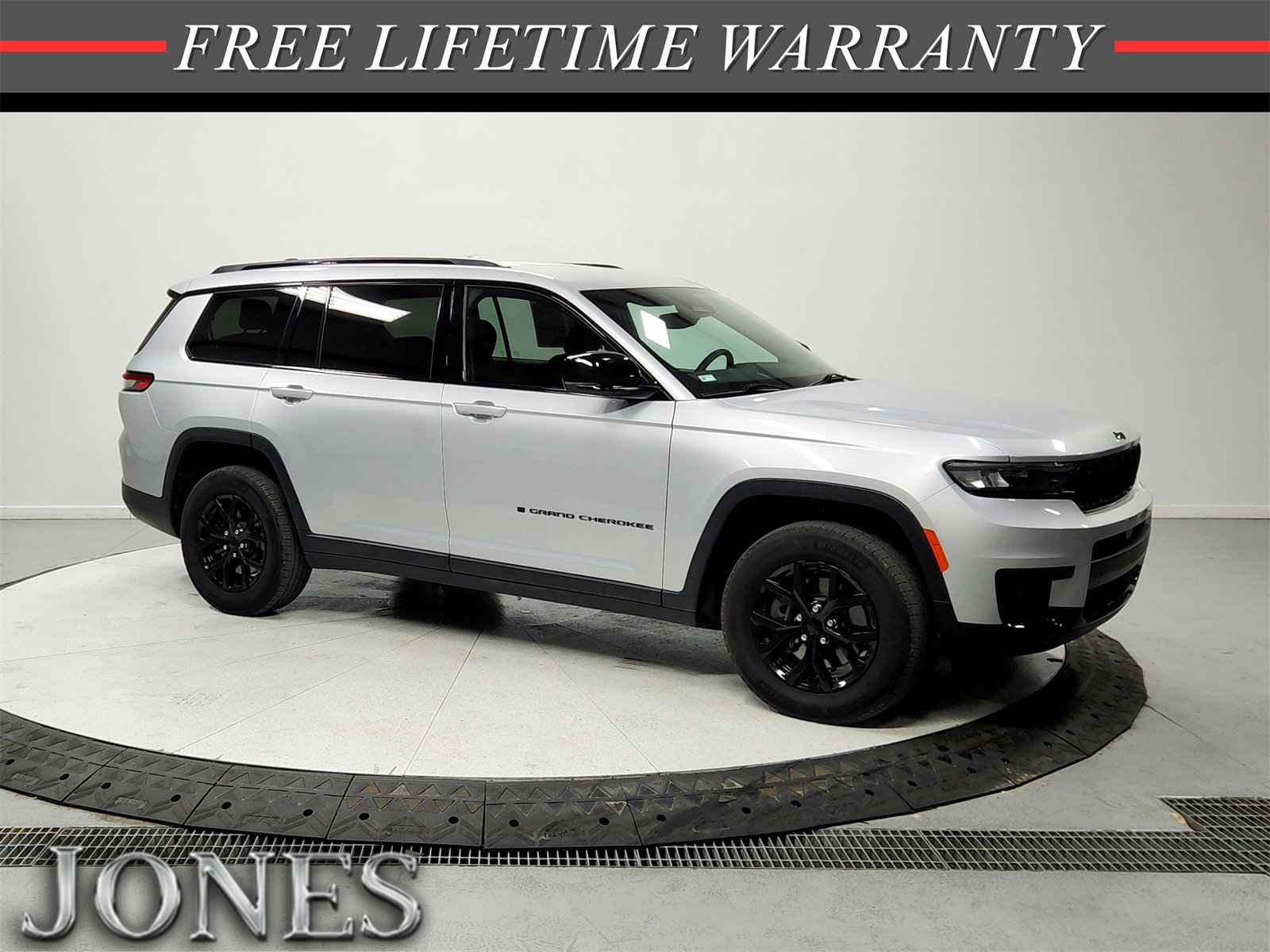 Used 2024 Jeep Grand Cherokee L Laredo