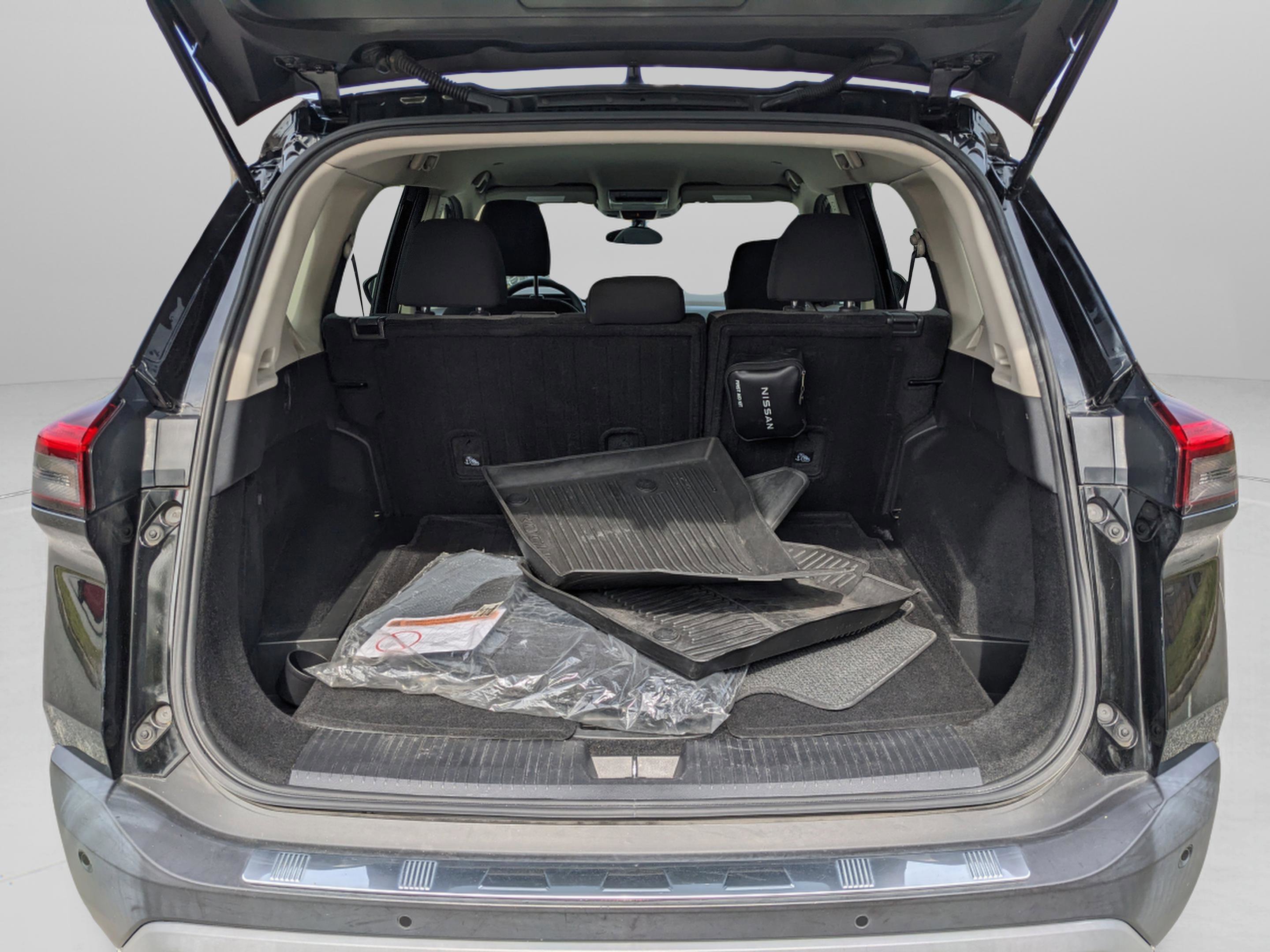 Used 2022 Nissan Rogue SV FWD image 15