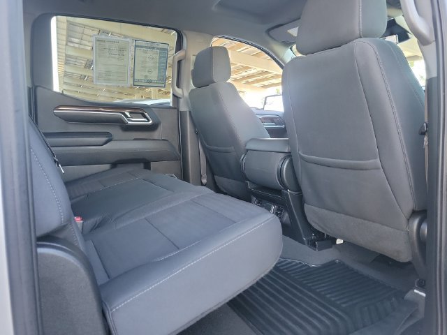 Used 2022 Chevrolet Silverado 1500 LT RWD image 23