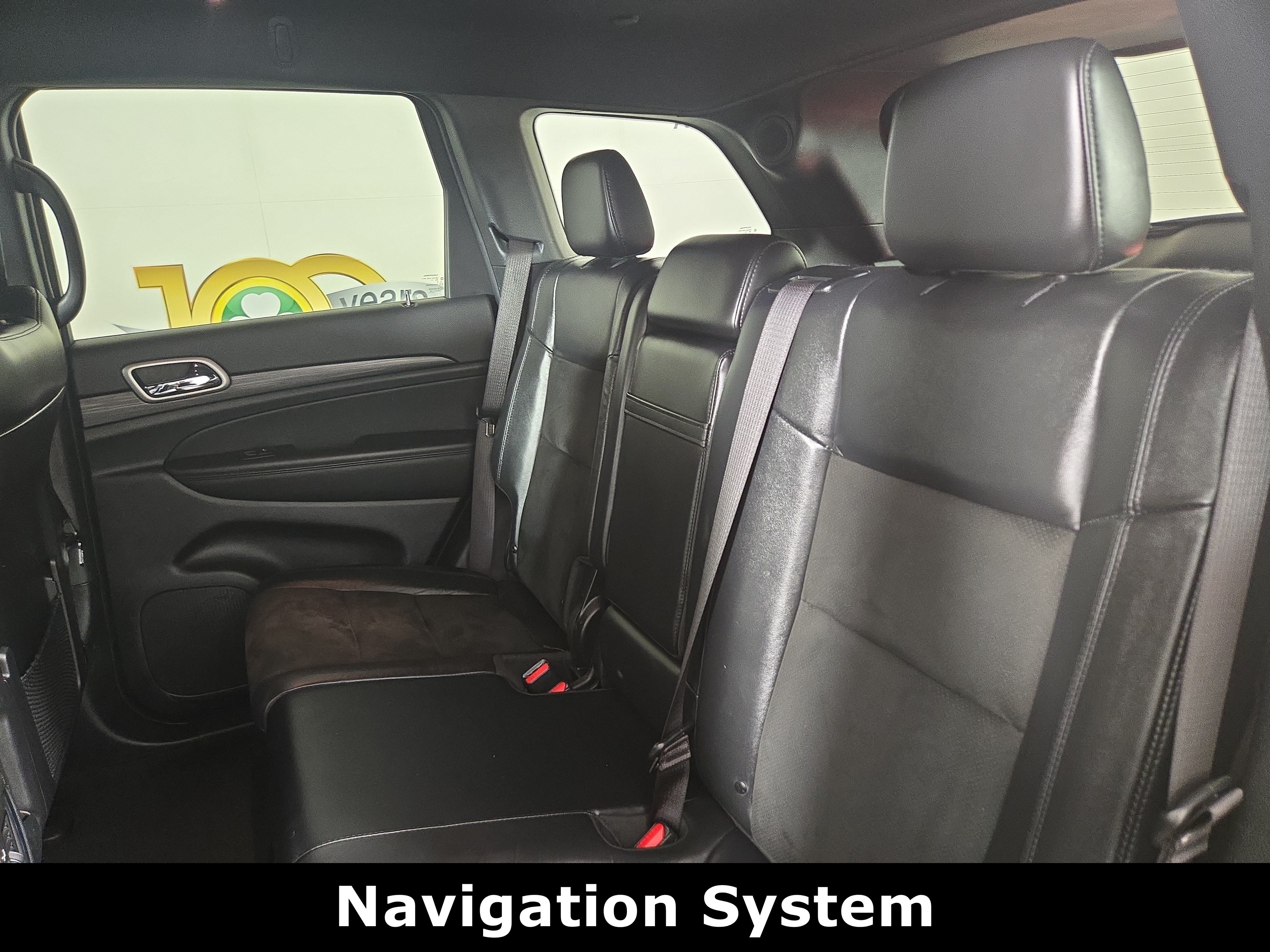 Used 2022 Jeep Grand Cherokee Laredo X AWD/4WD image 12