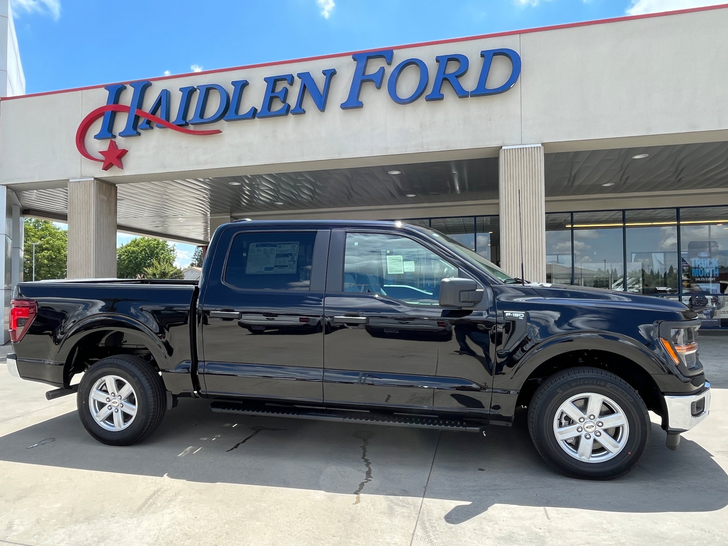 New 2026 Ford F150 XL w/ Equipment Group 103A High RWD image 34