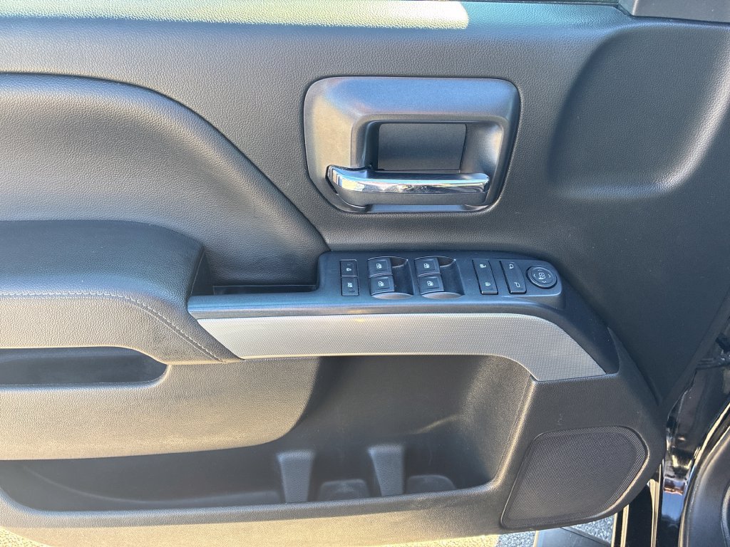Used 2018 Chevrolet Silverado 1500 LT w/ All Star Edition AWD/4WD image 12