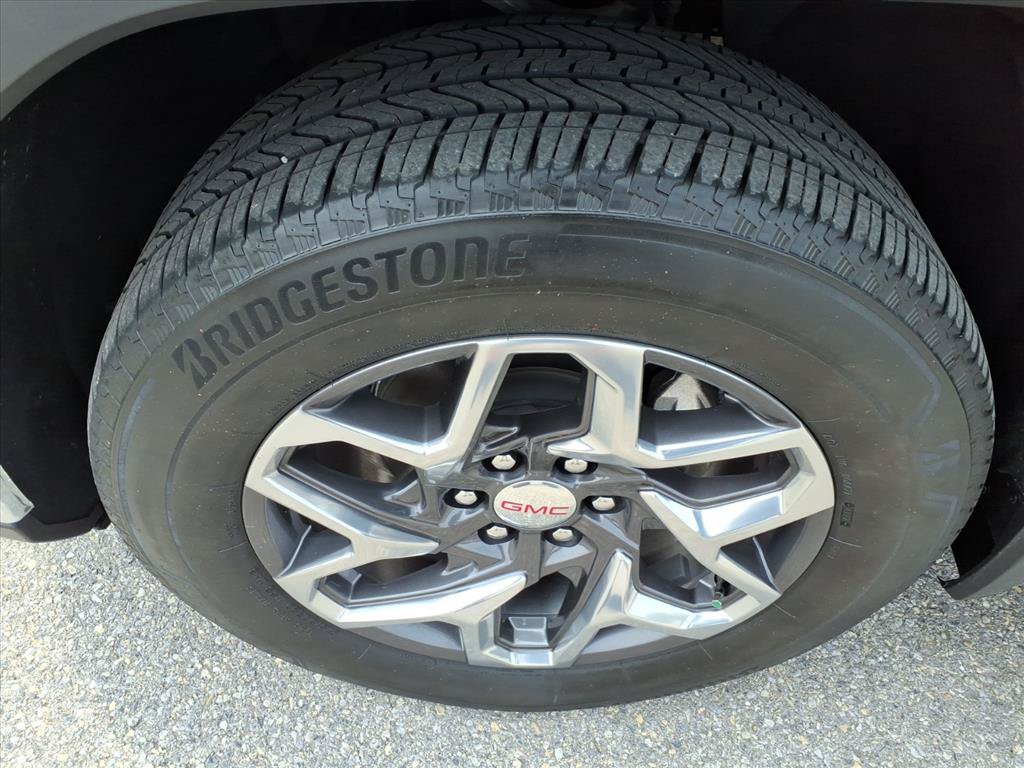Used 2023 GMC Sierra 1500 SLT w/ SLT Premium Package AWD/4WD image 10
