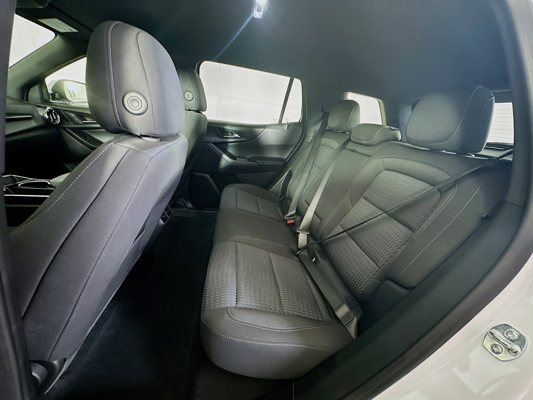 Used 2025 Chevrolet Equinox LT image 27