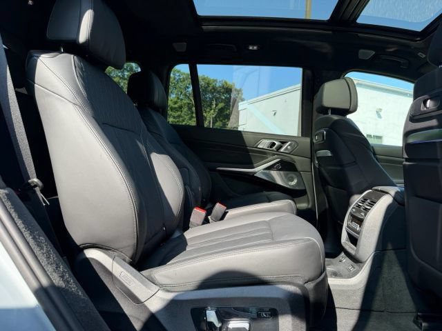 Used 2024 BMW X7 M60i w/ Executive Package AWD/4WD image 15