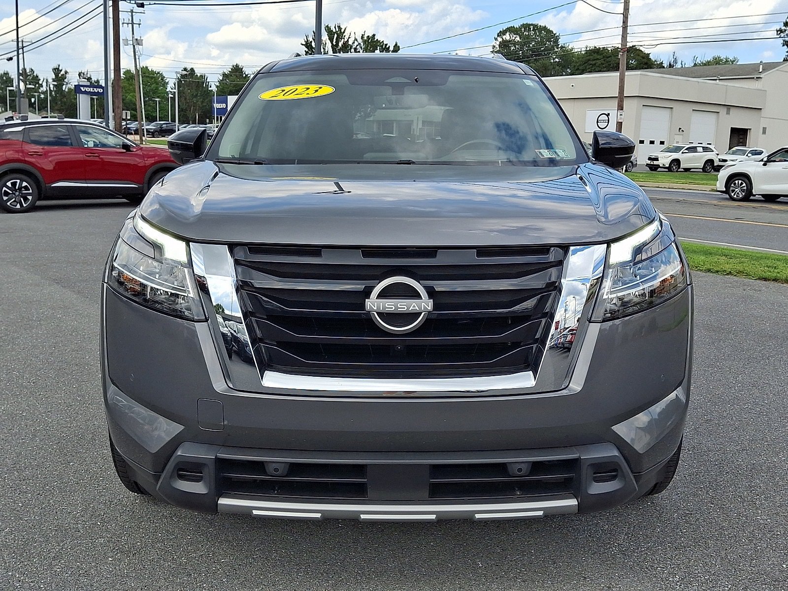 Certified 2023 Nissan Pathfinder Platinum AWD/4WD image 2