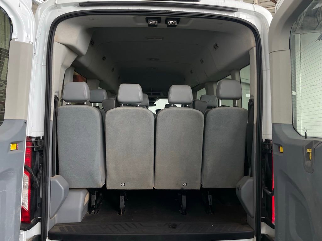 Used 2018 Ford Transit 350 XL image 10