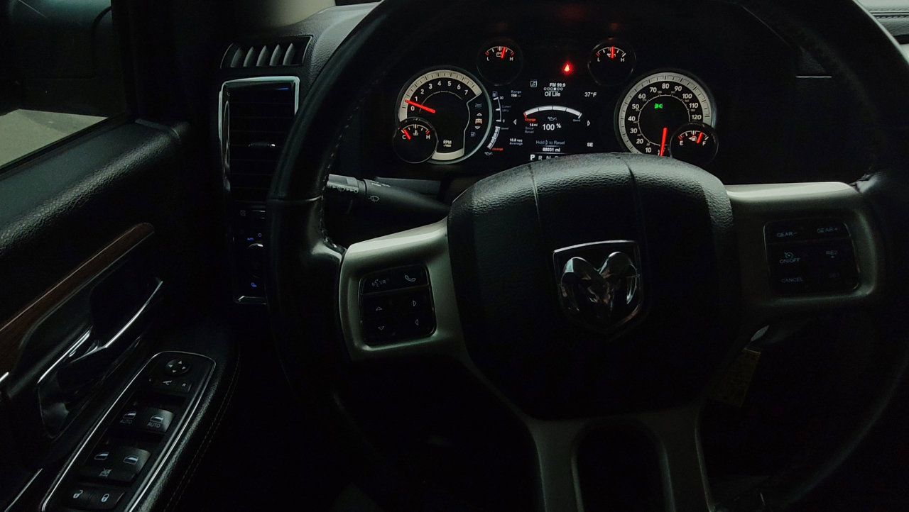 Used 2017 RAM 1500 Laramie image 18