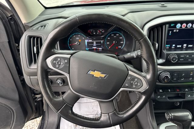 Used 2018 Chevrolet Colorado LT w/ Redline Special Edition image 16
