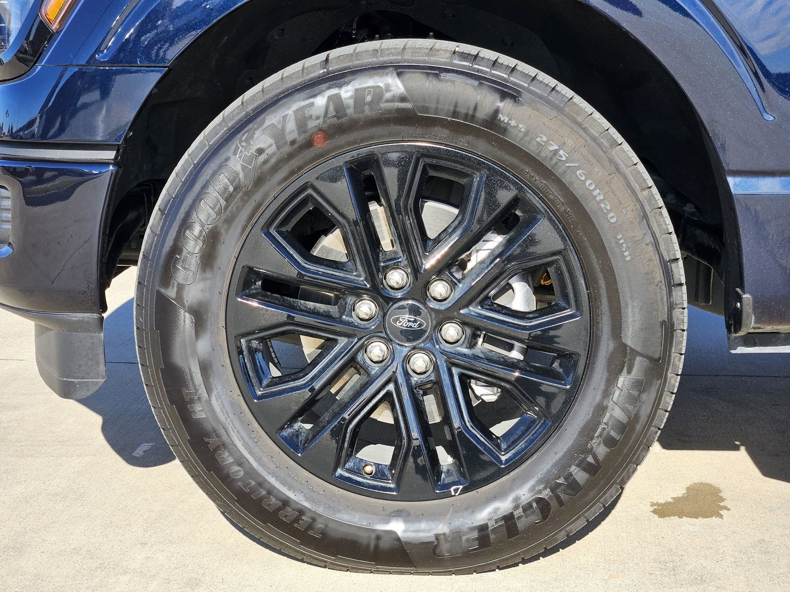 Used 2025 Ford F150 XLT w/ Equipment Group 302A MID image 12