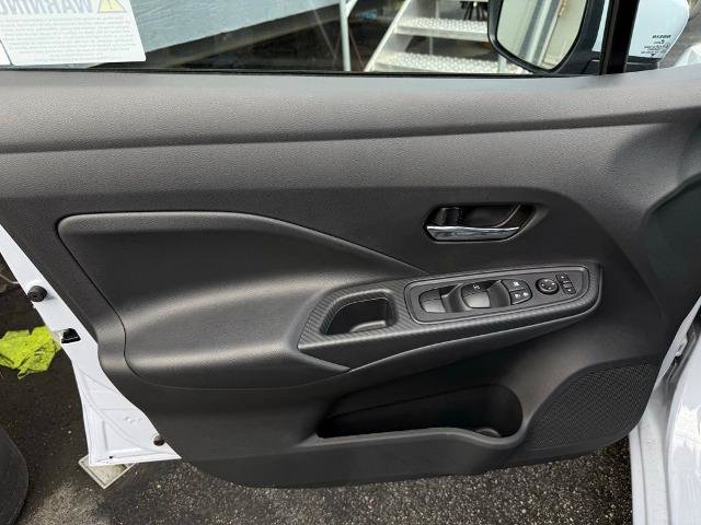 New 2025 Nissan Versa SV w/ Trunk Package FWD image 17
