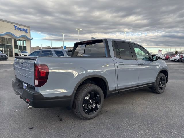 New 2026 Honda Ridgeline Black Edition image 3
