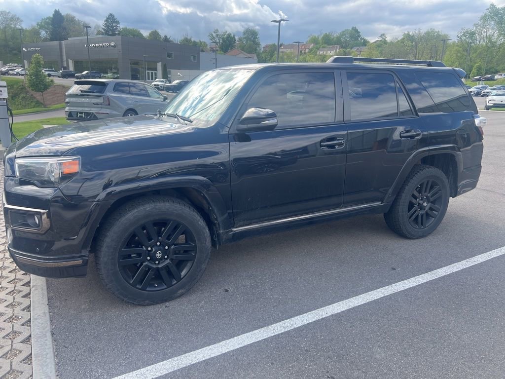 Used 2019 Toyota 4Runner Limited AWD/4WD image 5