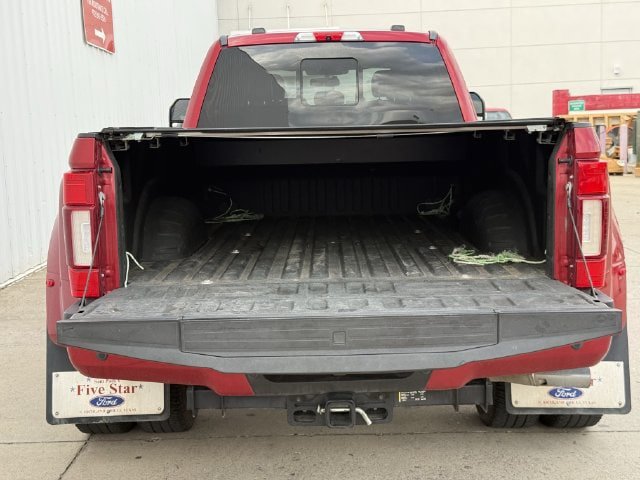 Used 2021 Ford F350 Platinum w/ FX4 Off-Road Package AWD/4WD image 36