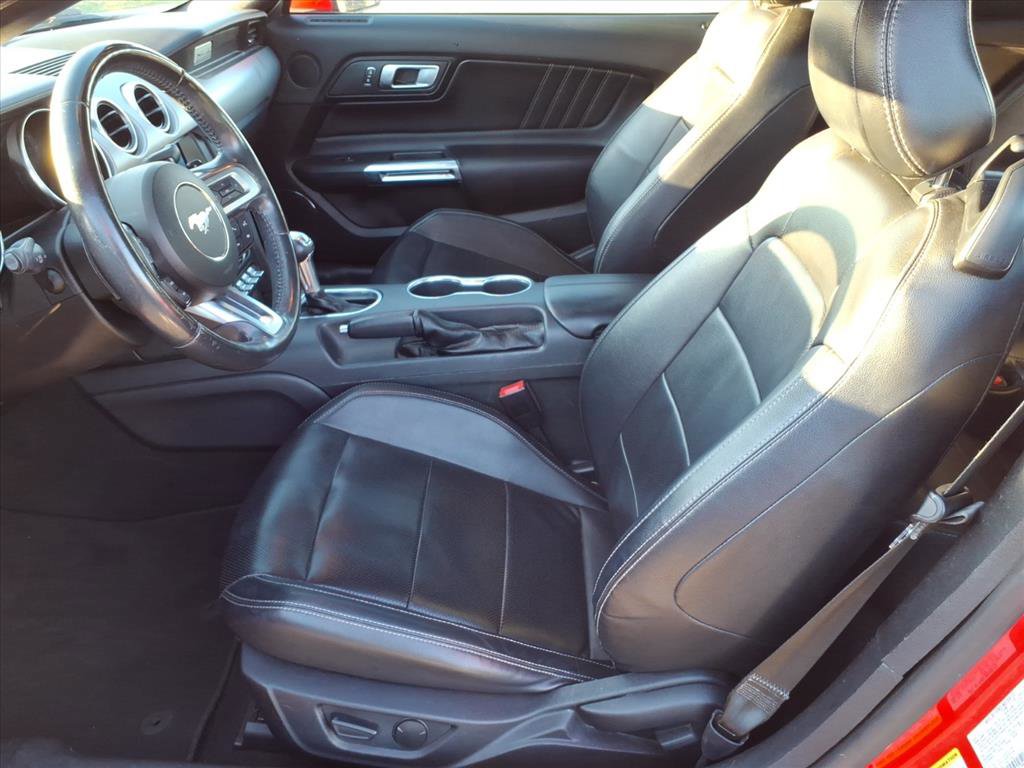Used 2021 Ford Mustang Premium RWD image 5