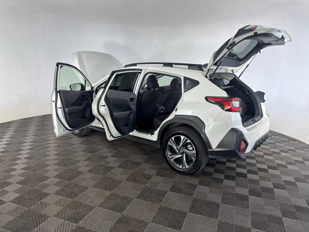 Used 2025 Subaru Crosstrek 2.5i Premium AWD/4WD image 18