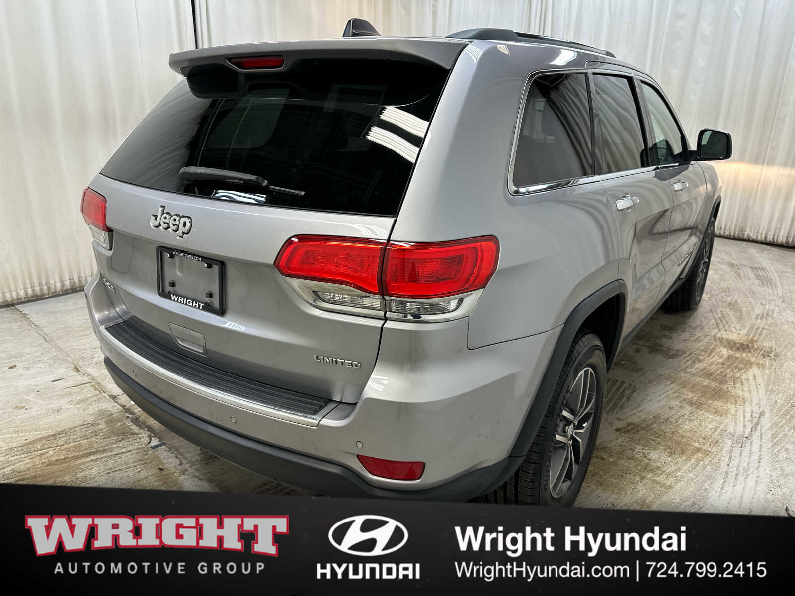 Used 2018 Jeep Grand Cherokee Limited image 6