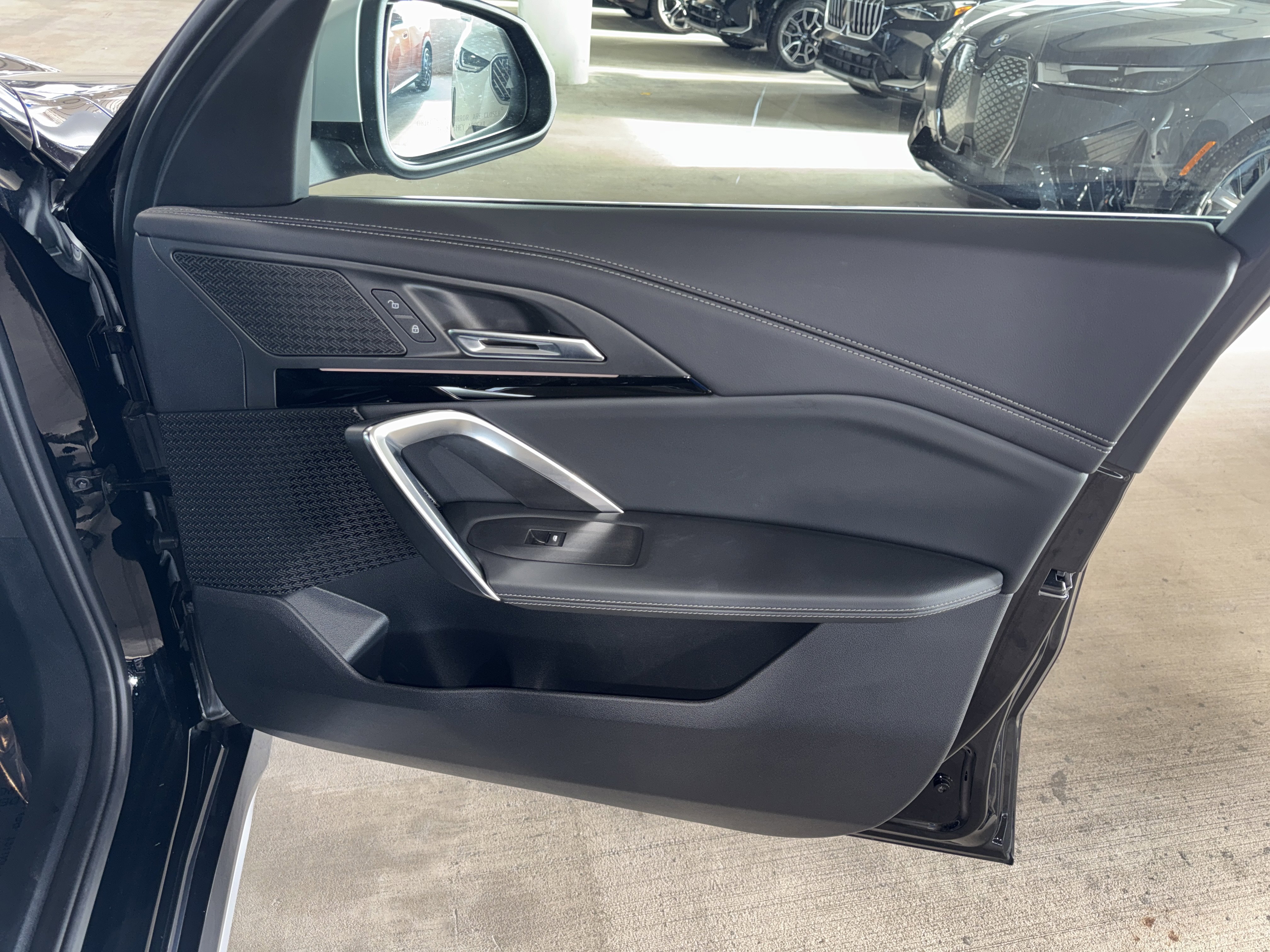 Certified 2023 BMW X1 xDrive28i w/ Convenience Package image 8