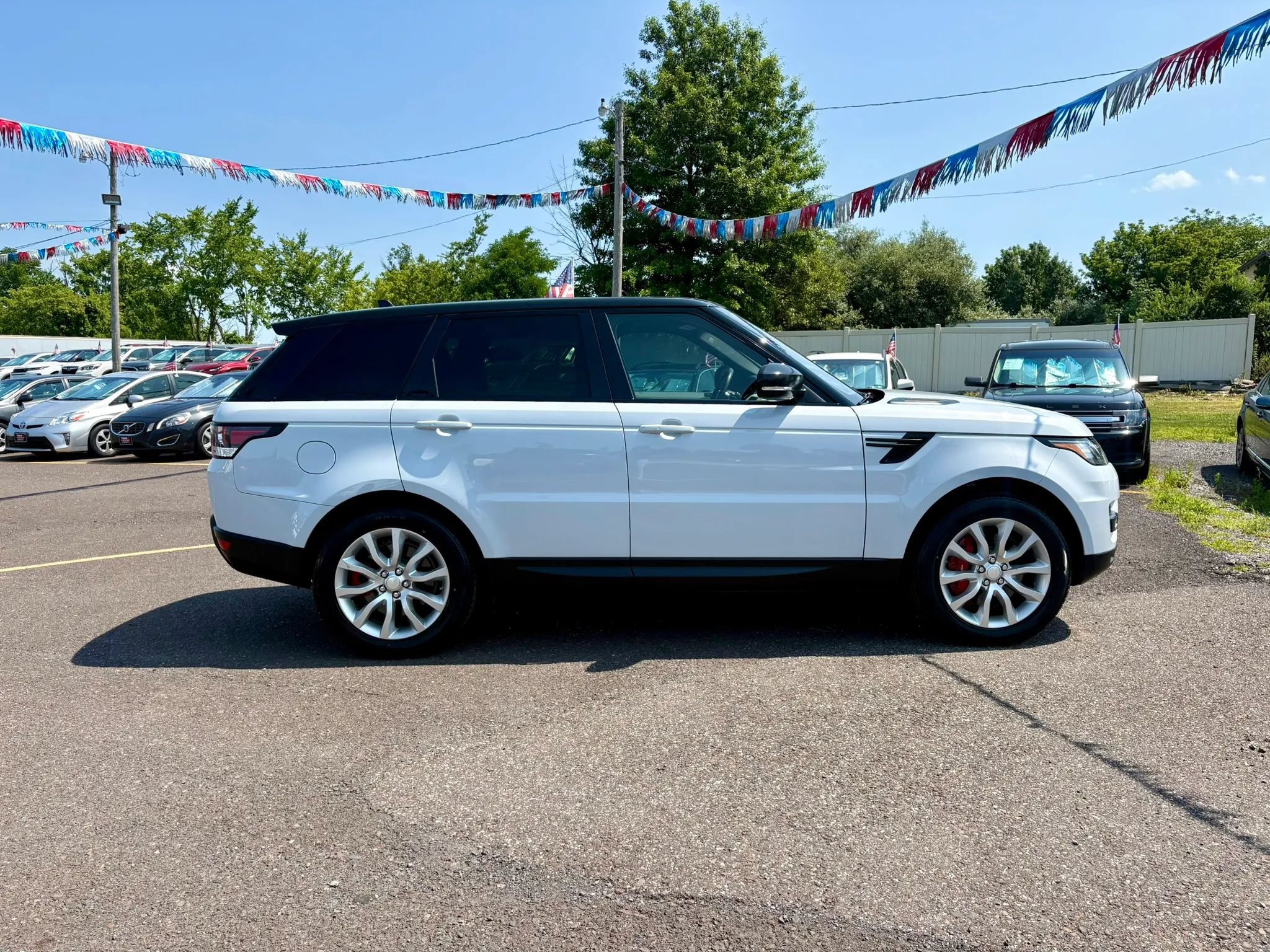 Used 2016 Land Rover Range Rover Sport Supercharged AWD/4WD image 6
