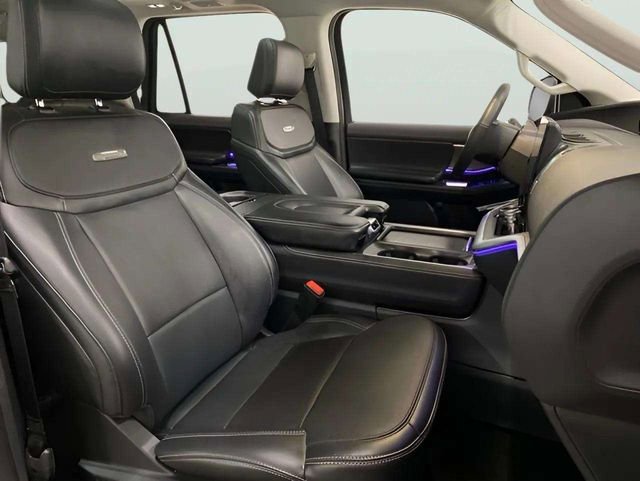 Used 2025 Ford Expedition Platinum AWD/4WD image 76