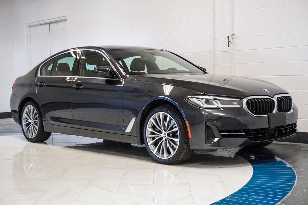 Used 2023 BMW 540i xDrive w/ Premium Package image 5