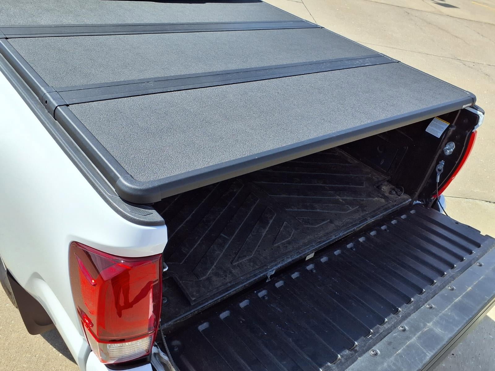 Used 2023 Toyota Tacoma SR AWD/4WD image 29