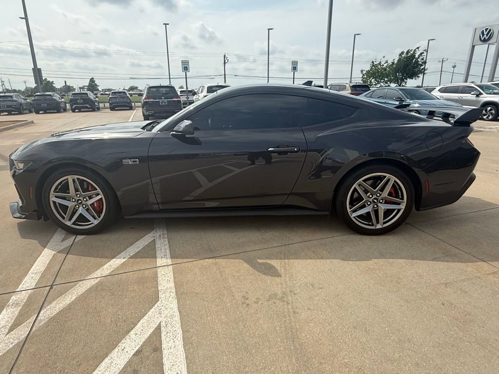Used 2024 Ford Mustang GT Premium image 7