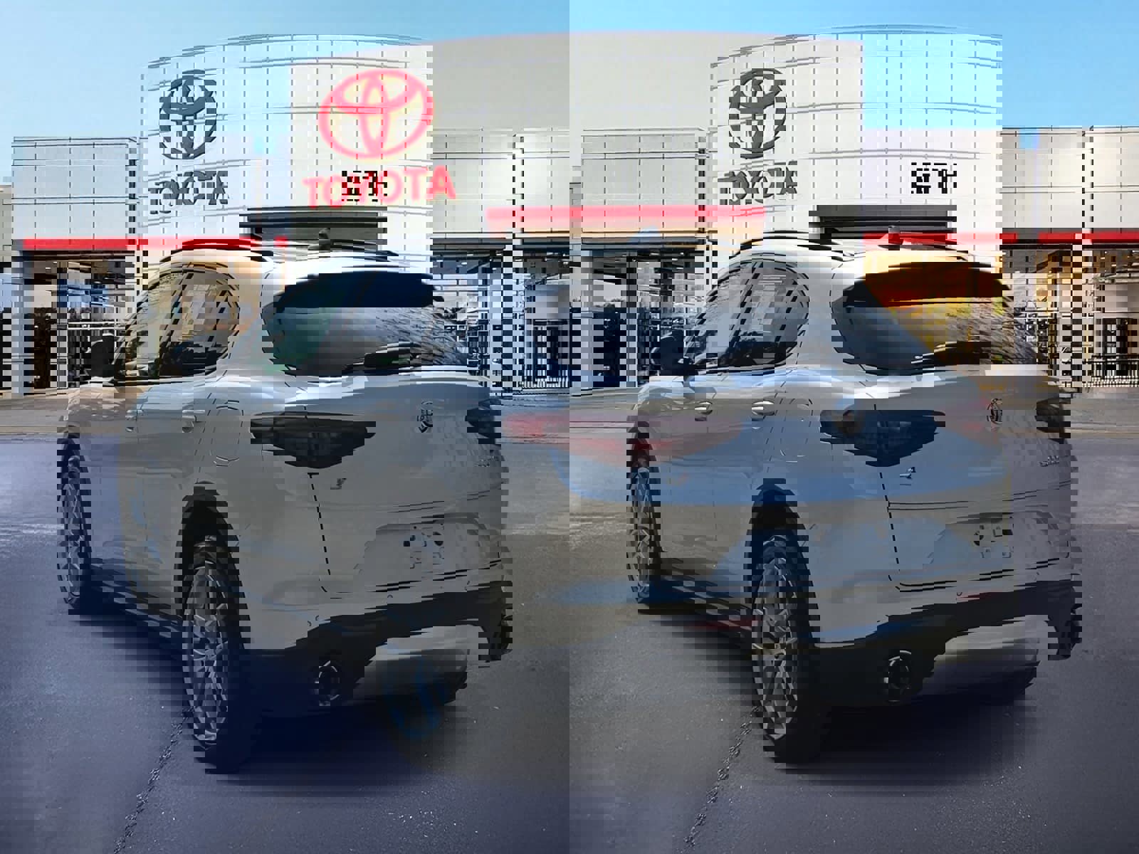 Used 2019 Alfa Romeo Stelvio Sport w/ Quick Order Package 22J Sport image 7