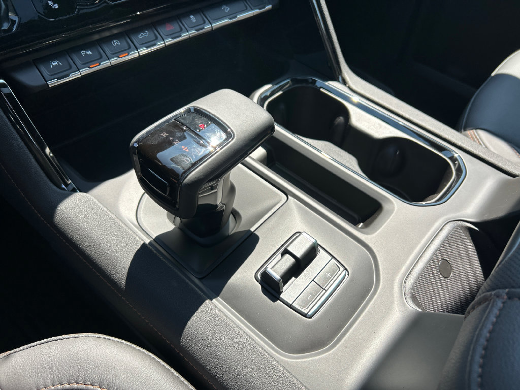 New 2026 GMC Sierra 1500 AT4 w/ AT4 Premium Package AWD/4WD image 28