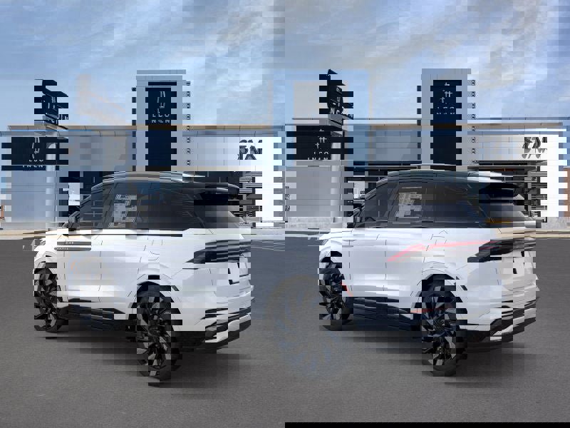 New 2026 Lincoln Nautilus Reserve w/ Jet Appearance Package image 4