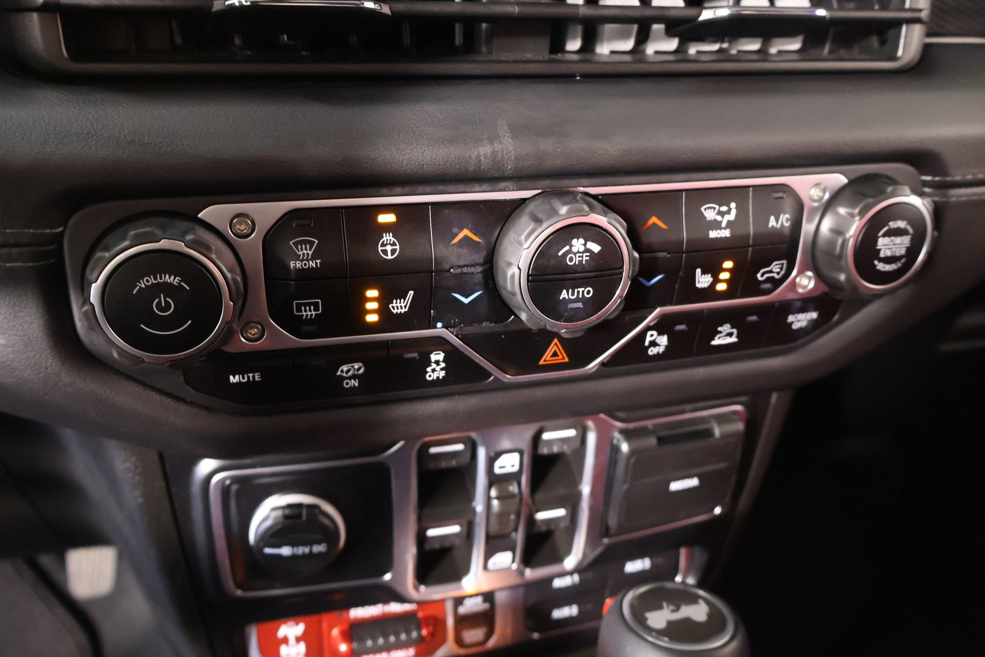 Used 2024 Jeep Wrangler Unlimited Rubicon 392 AWD/4WD image 8