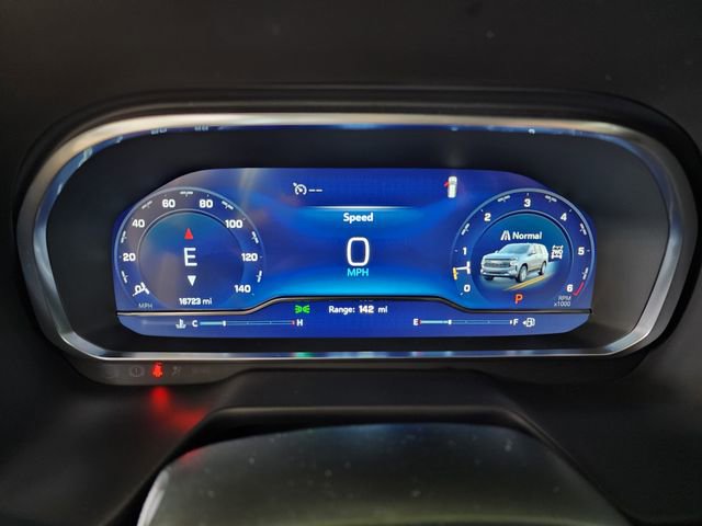 Used 2024 Chevrolet Tahoe Z71 w/ Luxury Package image 28