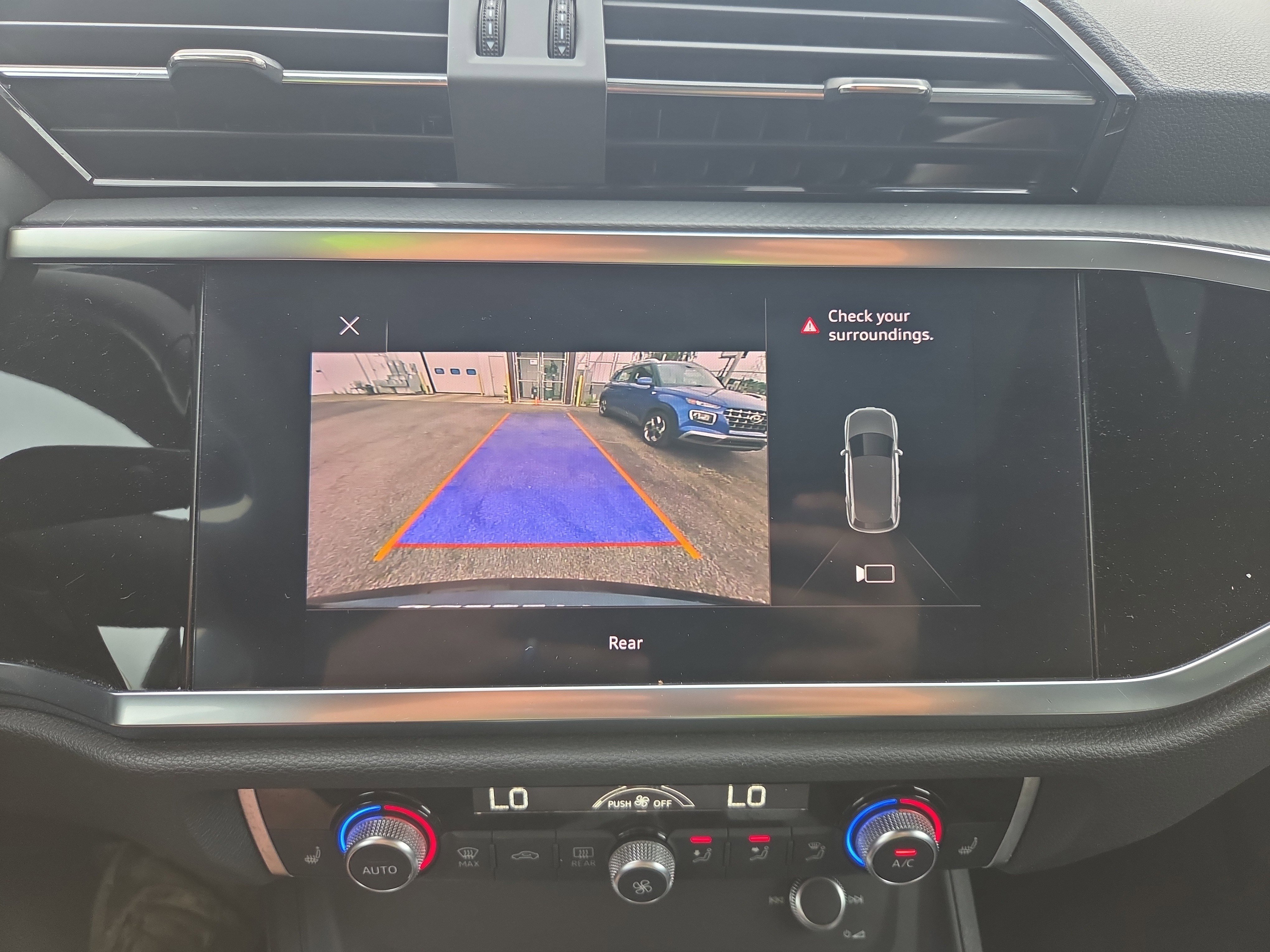 Used 2020 Audi Q3 2.0T Premium AWD/4WD image 16