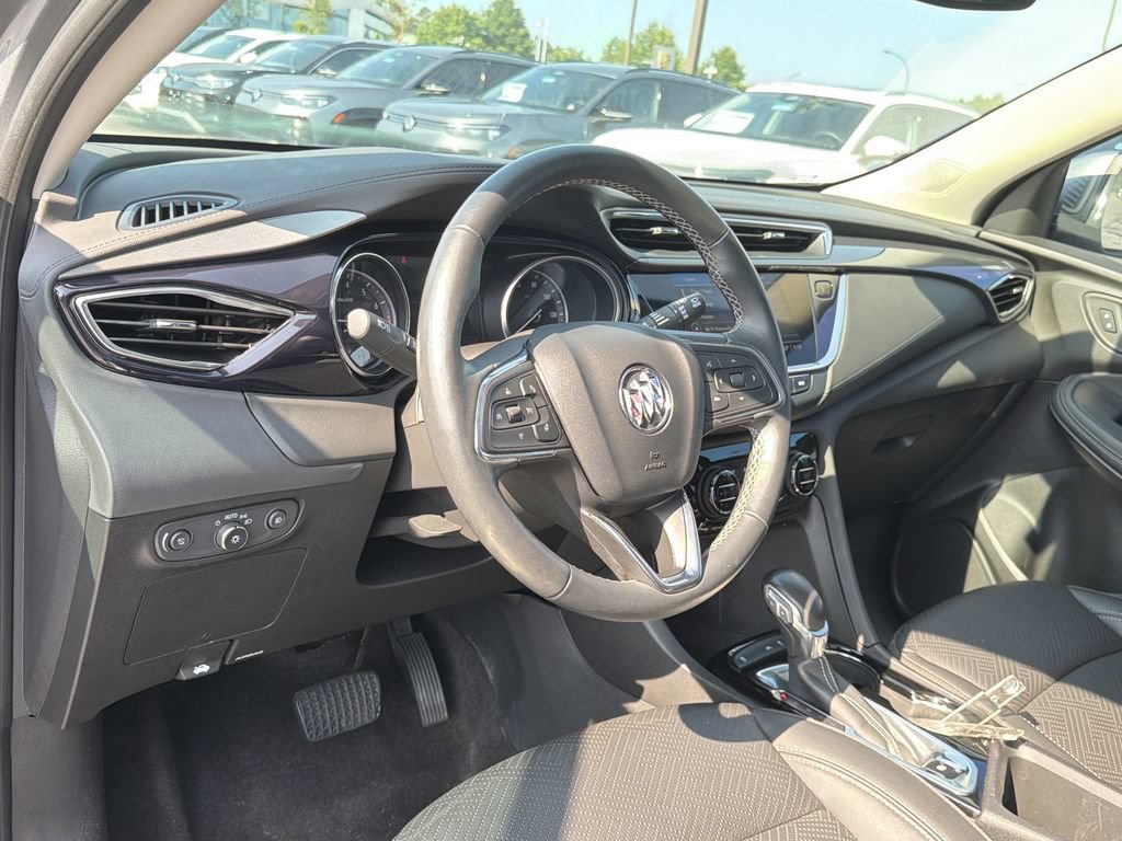 Used 2023 Buick Encore GX Essence w/ Experience Buick Package FWD image 10