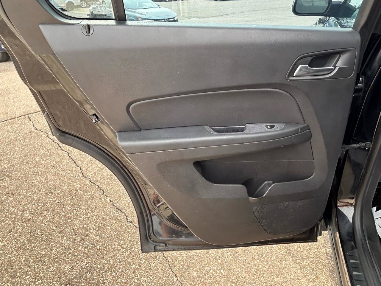 Used 2014 Chevrolet Equinox LS FWD image 13