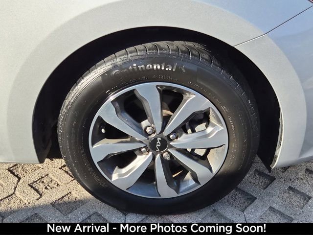 Certified 2022 Kia Rio S w/ Technology Package image 4
