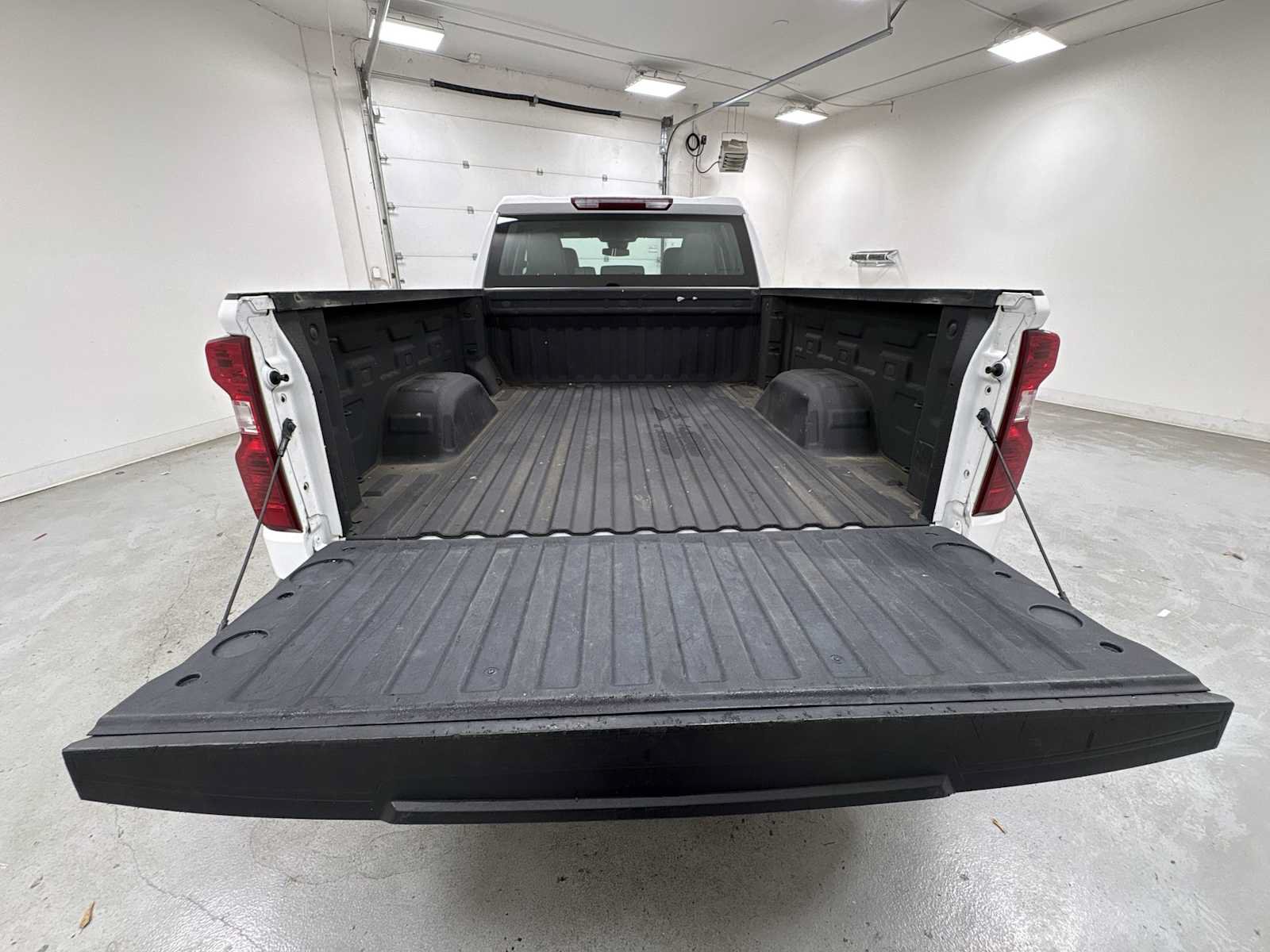 Used 2023 Chevrolet Silverado 1500 W/T w/ Trailering Package AWD/4WD image 27