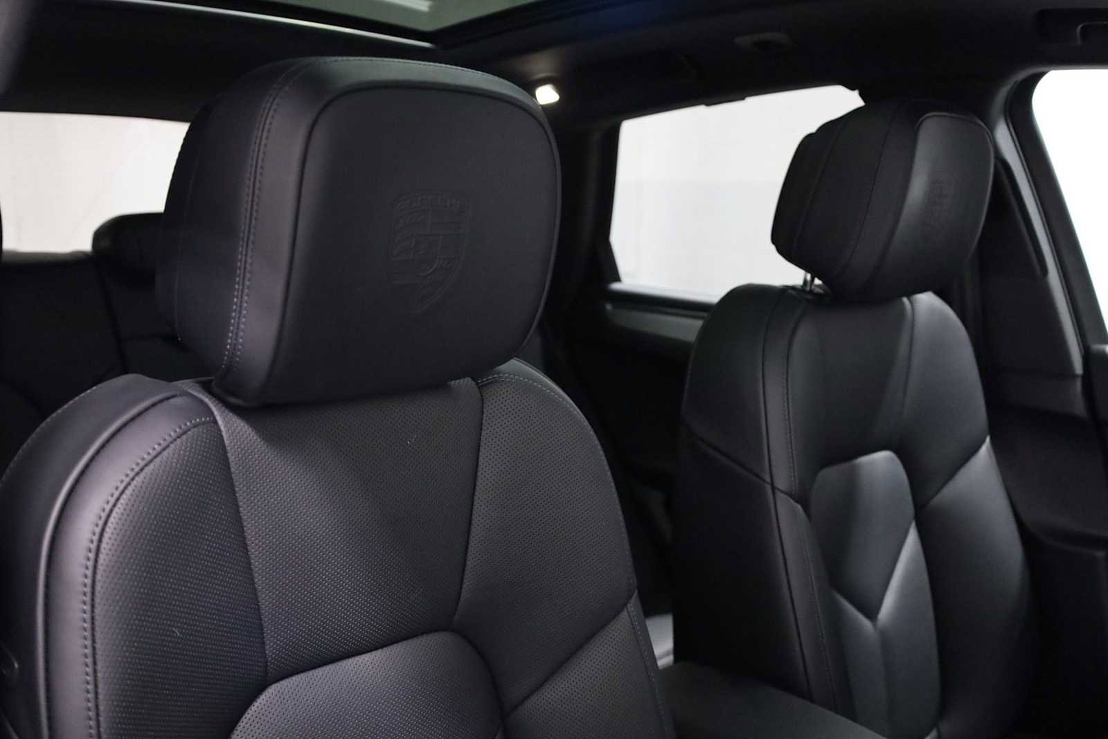 Certified 2026 Porsche Macan image 22