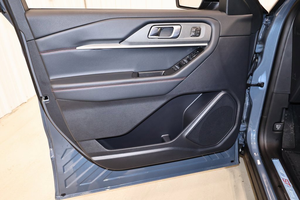 New 2026 Ford Explorer ST-Line image 10