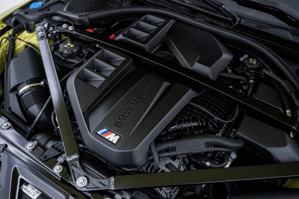 Used 2025 BMW M3 Competition w/ M Carbon Exterior Package image 34