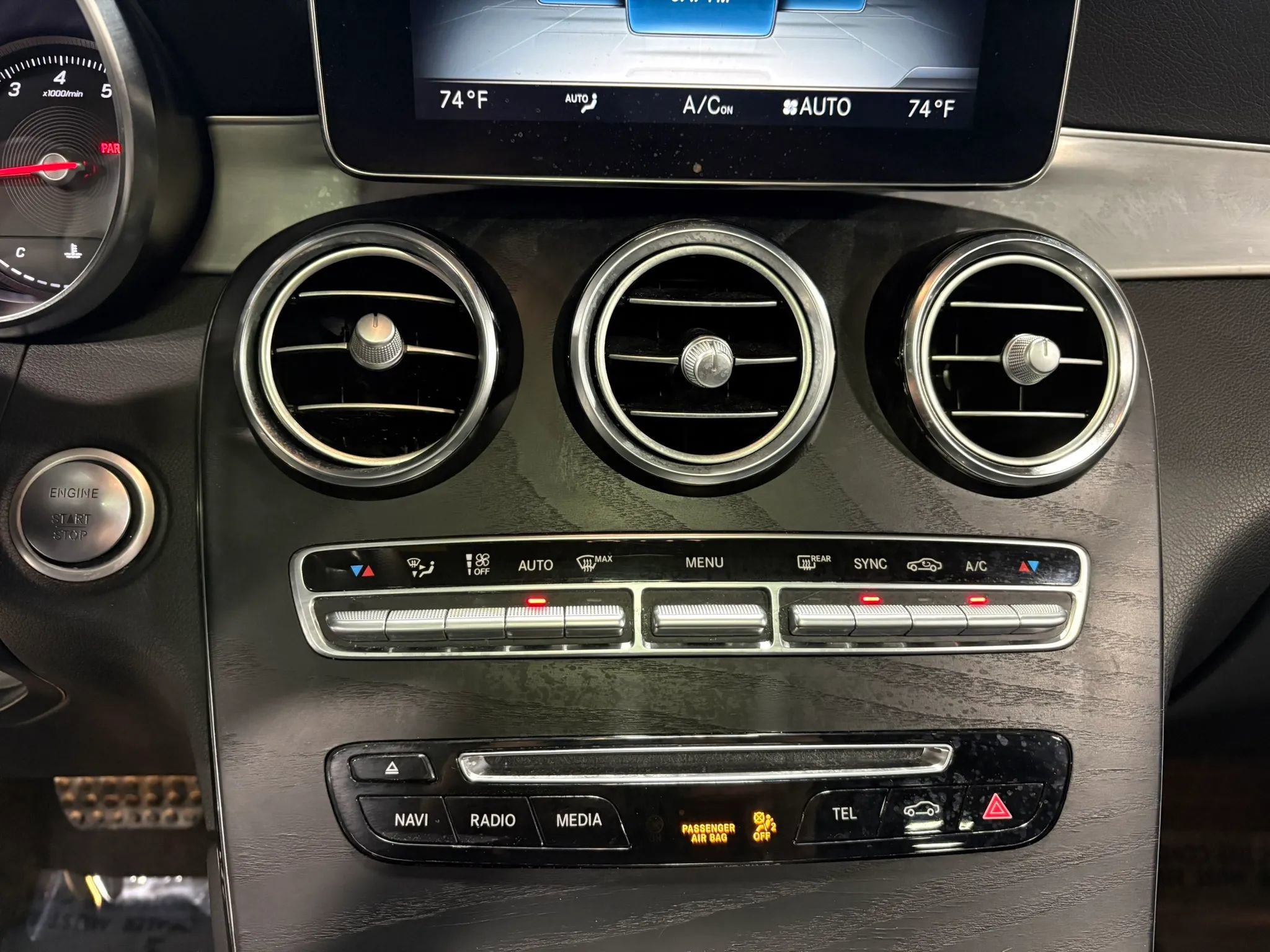 Used 2019 Mercedes-Benz GLC 300 4MATIC Coupe image 19