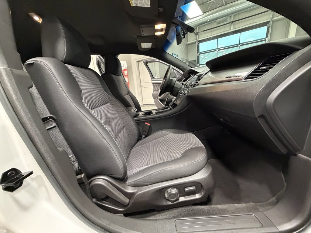 Used 2018 Ford Taurus SEL image 38