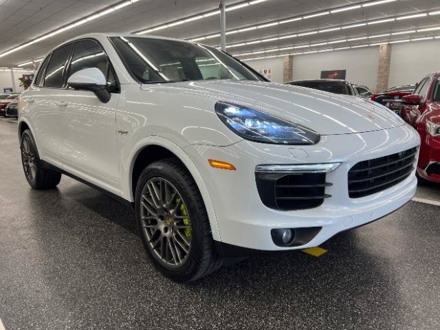 Used 2017 Porsche Cayenne S Platinum w/ Premium Package Plus (Pjy) AWD/4WD image 4