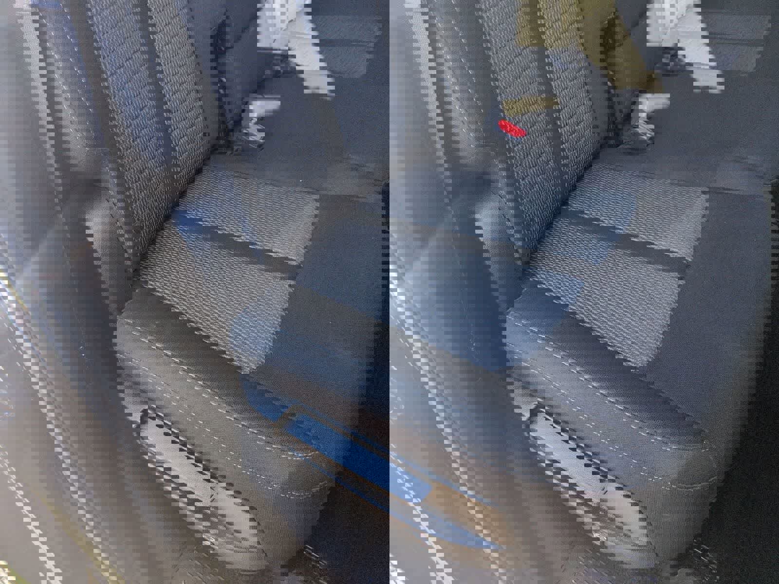 Used 2022 Kia Sorento LX image 19